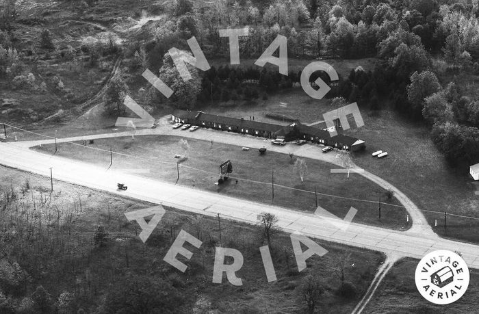 Parkway Motel - 1983 Aerial Photo (newer photo)